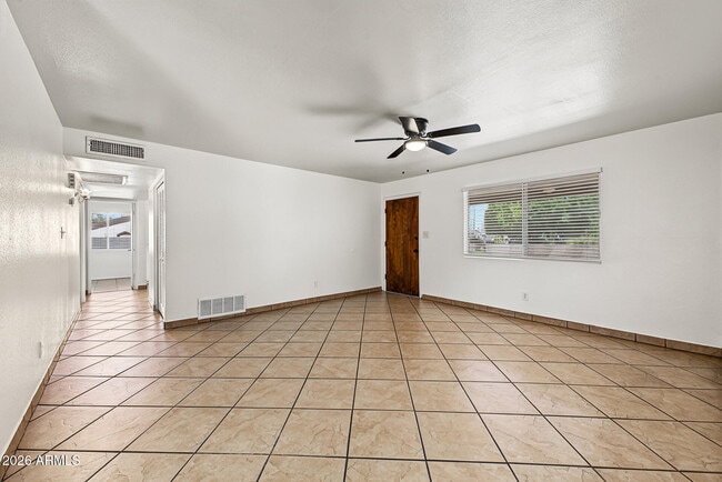 Building Photo - 3824 N 86th Ln