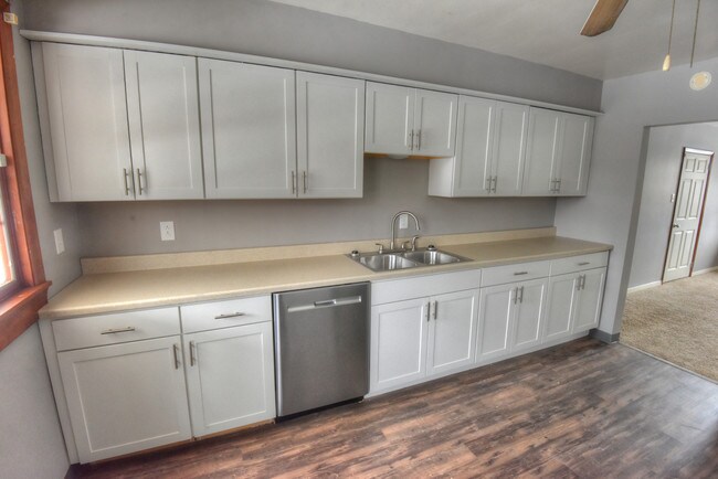 Foto del edificio - 3097 Woodland Rd