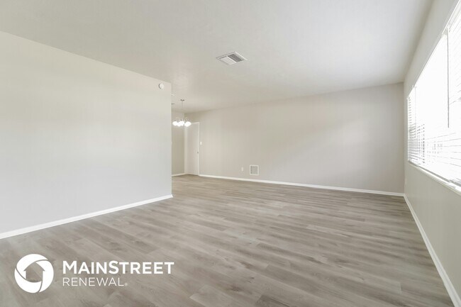 Foto del edificio - 1102 Malone Dr