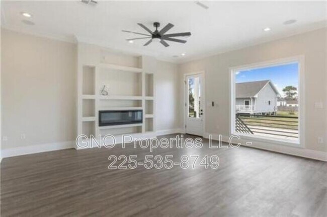 Building Photo - 1535 Schnell Dr