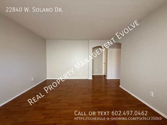 Foto del edificio - 22840 W Solano Dr