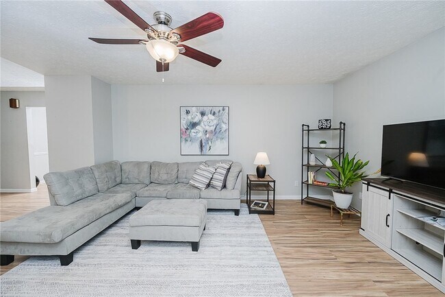 Foto del edificio - 979 Barclay Rd