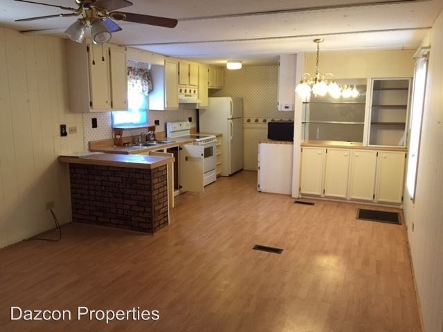Building Photo - 132 Fox Run Dr