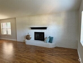 Building Photo - 1022 Hummingbird Trail