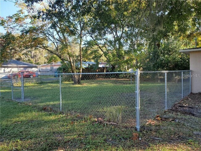 Foto del edificio - 1337 SW 7th St