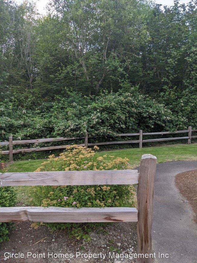Foto del edificio - 3 br, 2.5 bath House - 19300 24th Ave SE