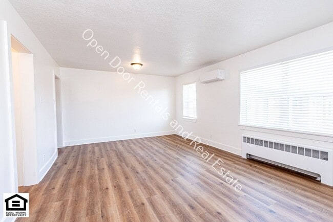 Foto del edificio - 1823 Griswold Dr