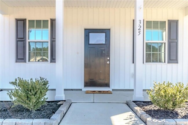 Building Photo - 325 Ray Byrd Rd