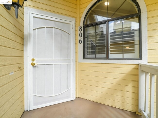 Foto del edificio - 806 Devonwood