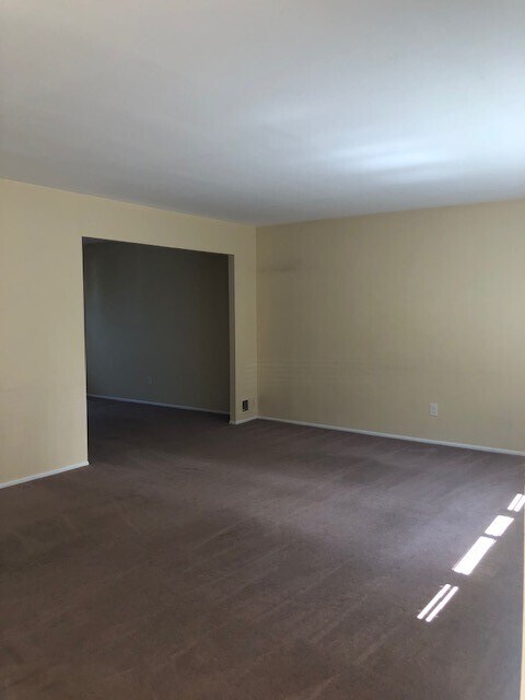 Building Photo - 1663 Carlisle Ln