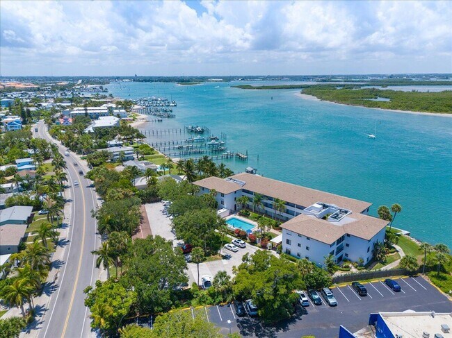 Foto del edificio - 1630 Seaway Dr