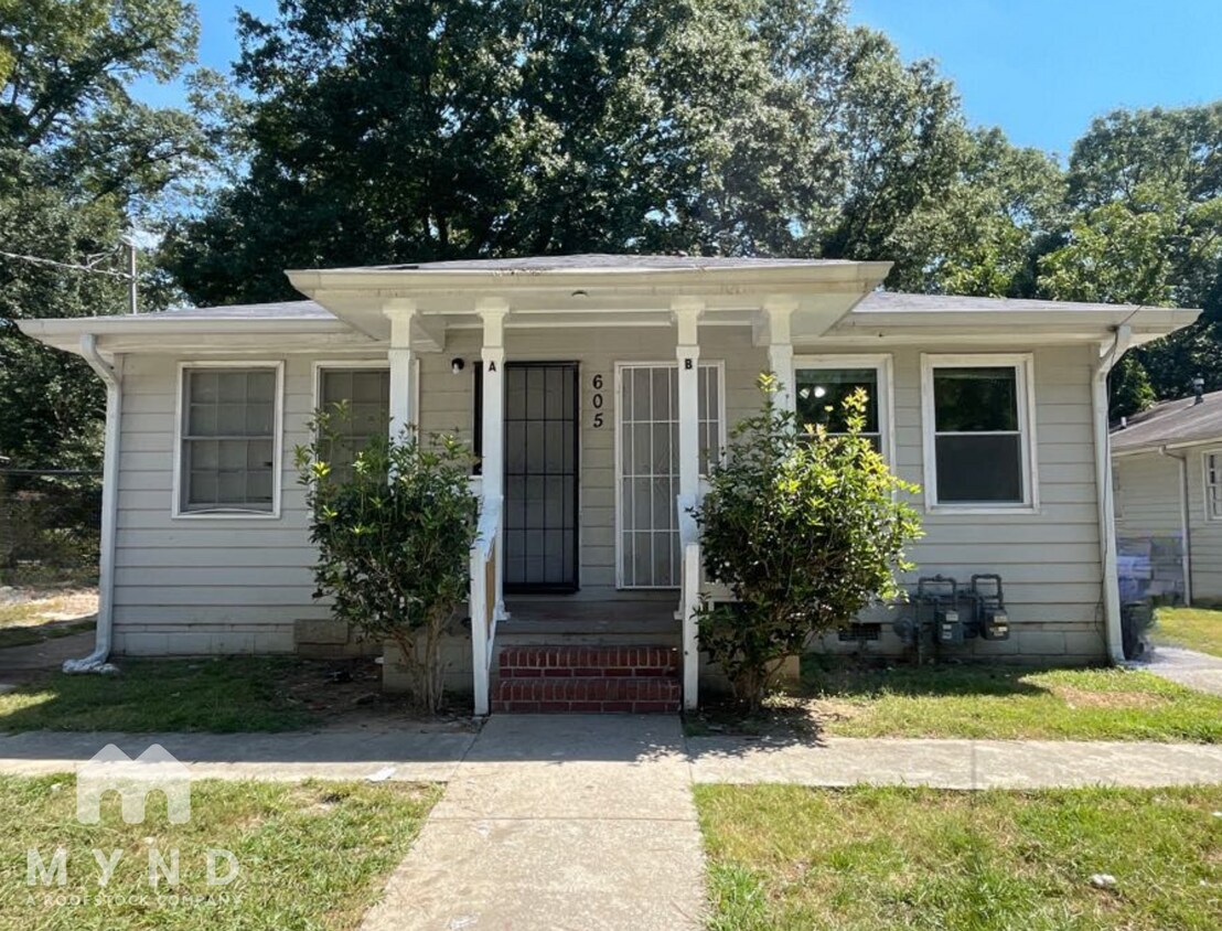 Foto principal - 605 Cedar Ave NW