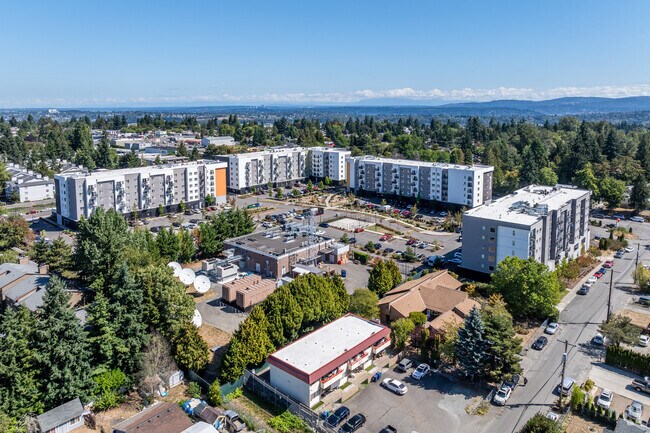 Latitud 112 - Latitude 112 by Vintage