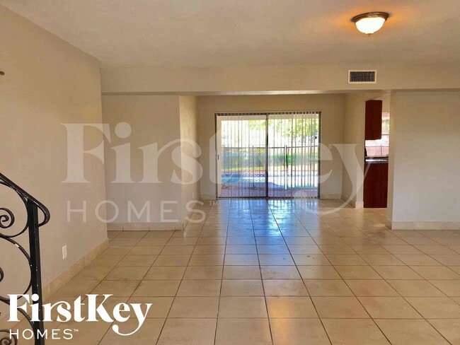 Foto del edificio - 3427 NW 37th St
