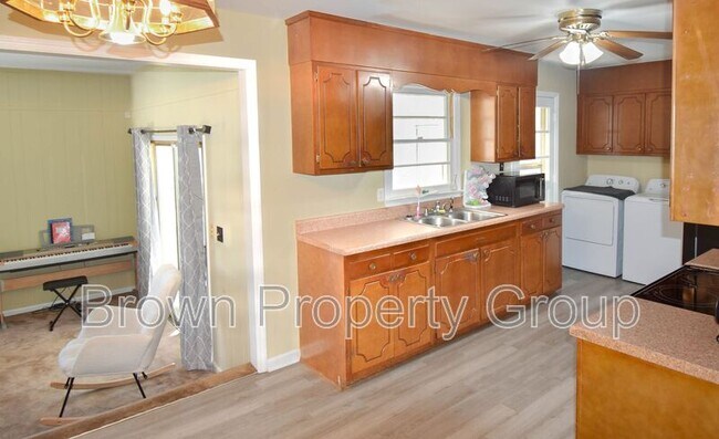 Building Photo - 1 Lee Ct