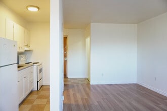 Building Photo - 2448 Carling Ave