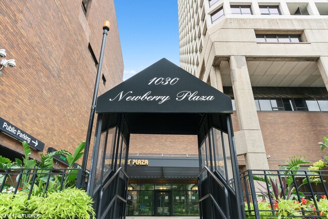 Building Photo - 1030 N State St