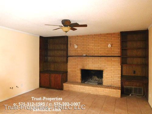 Building Photo - 950 Maple St