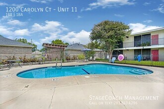 Building Photo - 1200 Carolyn Ct