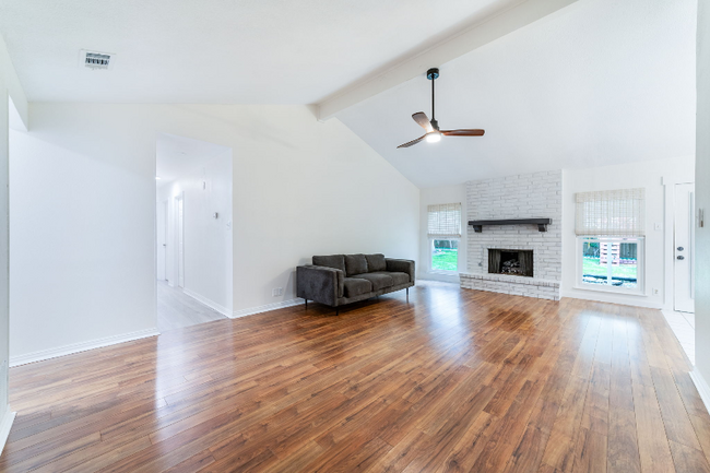 Building Photo - 4658 Misty Run Dr