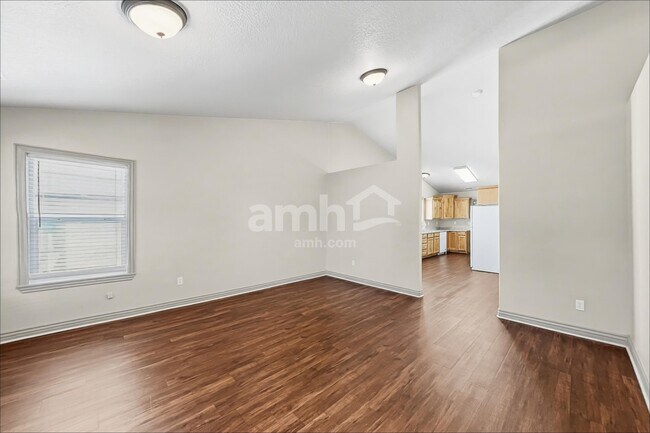 Foto del edificio - 186 Westgate Ln