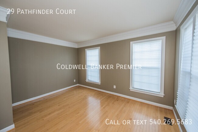 Foto del edificio - 29 Pathfinder Ct