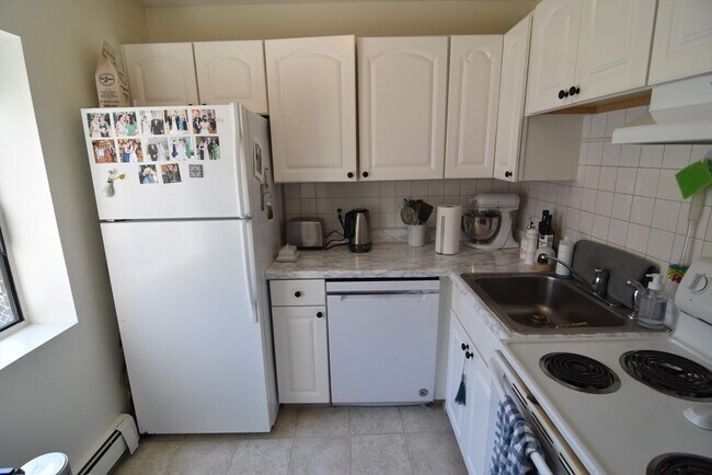 Foto del edificio - 24 Highland Ave