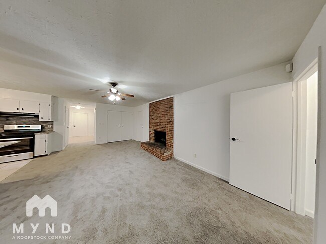 Foto del edificio - 4906 Wolverton Dr