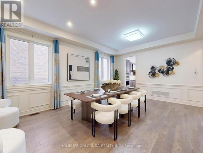 Building Photo - 21 Planet St