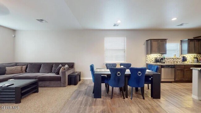 Foto del edificio - 3270 Mansour Farah St