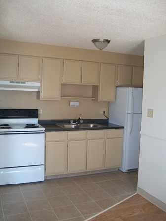 Cocina - Candlewood Apartments