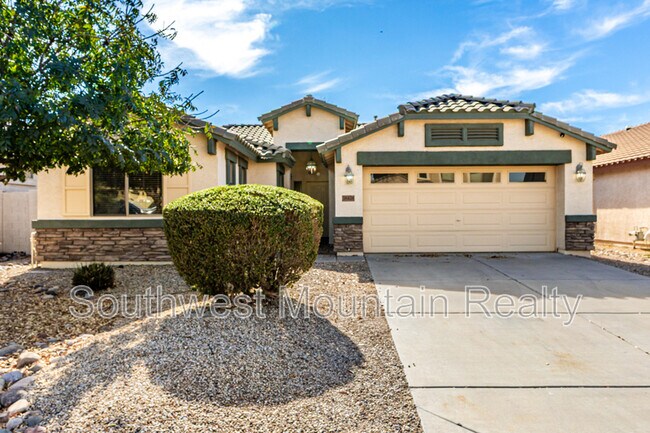 Building Photo - 38426 N Beverly Ave