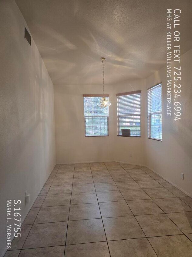 Building Photo - 9467 Descending Creek St