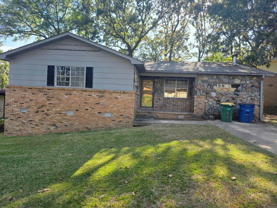 Primary Photo - 5505 Crescent Dr