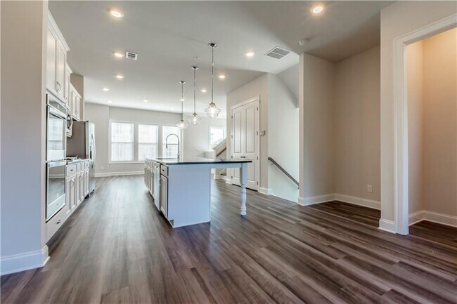 Foto del edificio - 1662 Mountain Top Ln SE