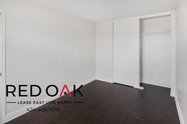 Foto del edificio - Beautifully Remodeled One Bedroom with Ton...