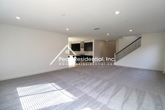 Building Photo - 4 br, 3 bath House - 5906 Rosalee Street