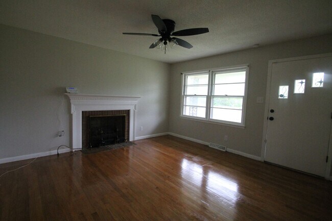 Foto del edificio - Exclusively Offered by Muse Realty Rentals...
