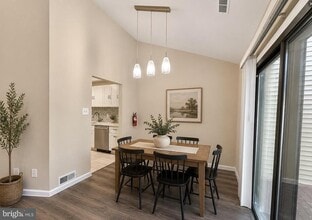 Building Photo - 505B Cypress Point Cir