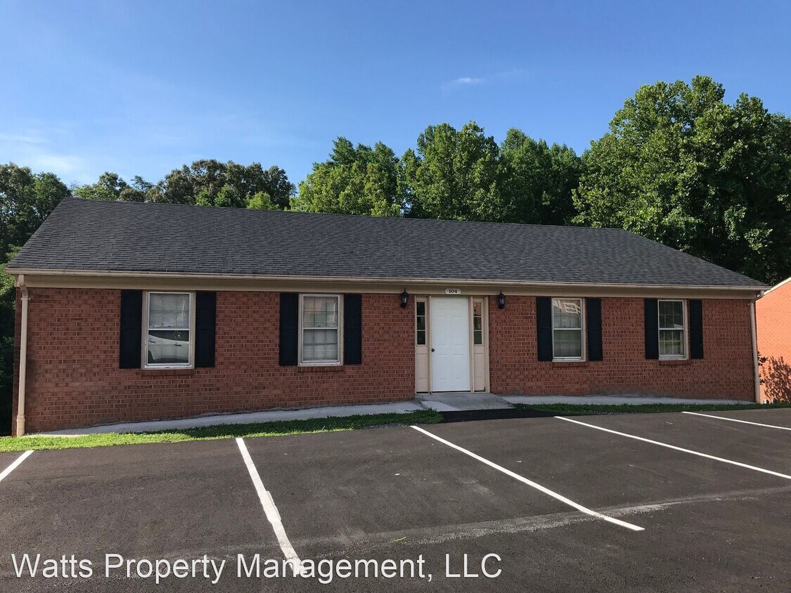 104 Daniel St, Brookneal, VA 24528 House Rental in Brookneal, VA