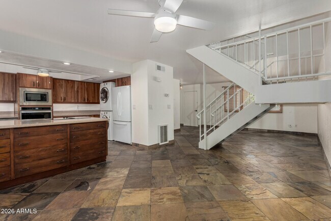 Foto del edificio - 6825 E OSBORN Rd