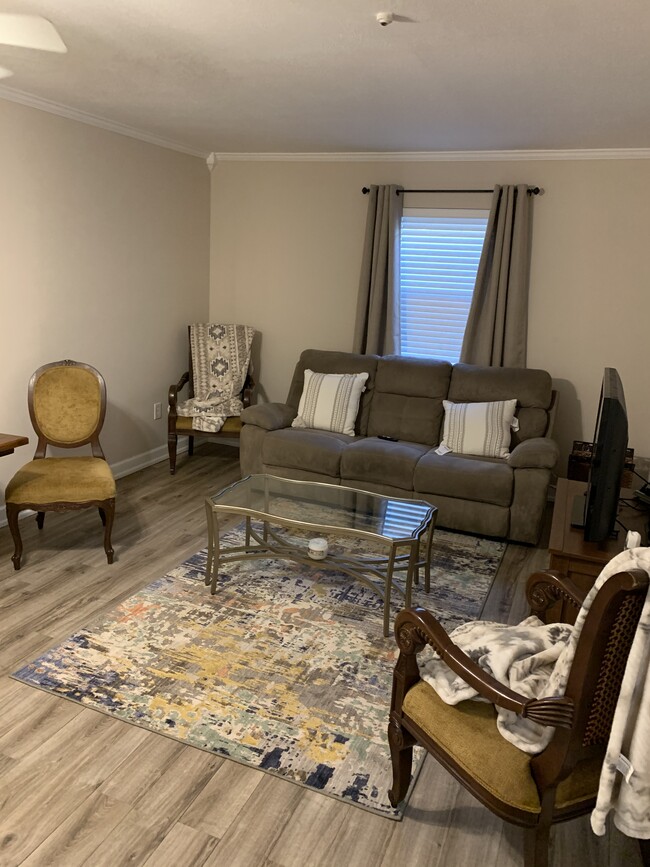 Living room - 2500 Houma Blvd