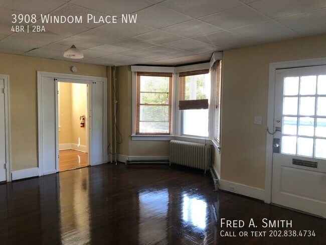 Building Photo - 3908 Windom Pl NW