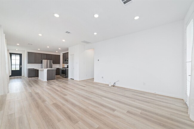 Foto del edificio - 7227 Cedar Hbr Ct