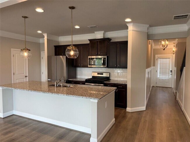Building Photo - 1636 Winding Rdg Trl
