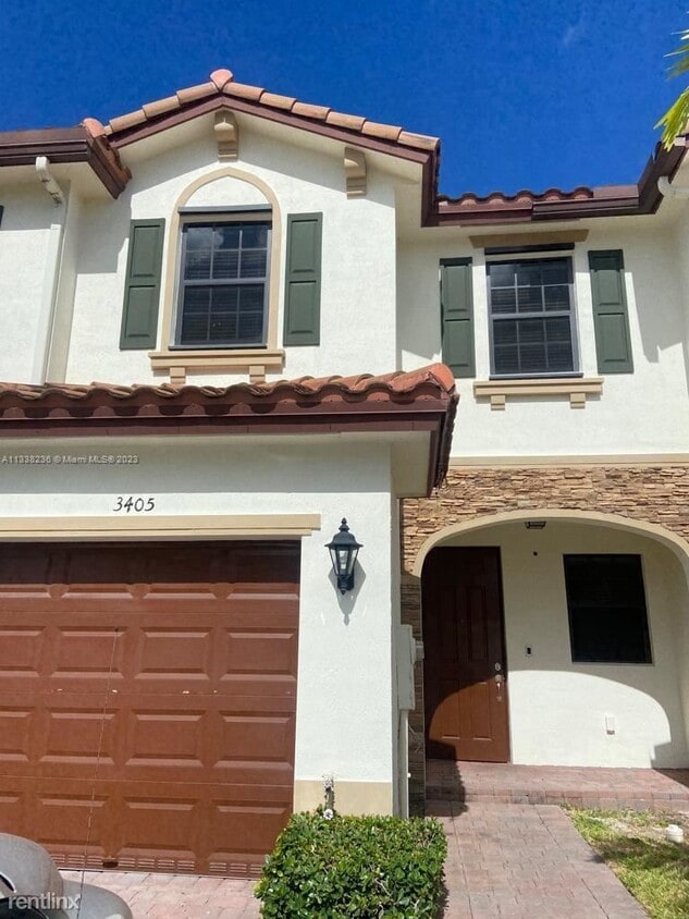 Primary Photo - 3 br, 2.5 bath House - 3405 SE 1st Ct