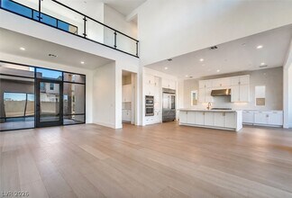 Building Photo - 4846 Shady Rdg Dr