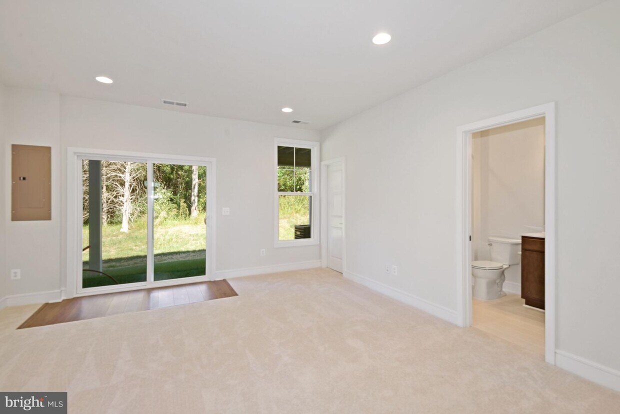 131 WAKE ROBIN Ct, Lake Frederick, VA 22663 Townhome Rentals in Lake