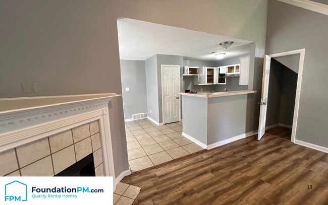 Building Photo - 1530 Estacada Way