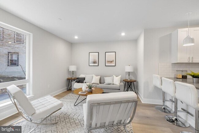 Foto del edificio - 1817-19 N 2nd St